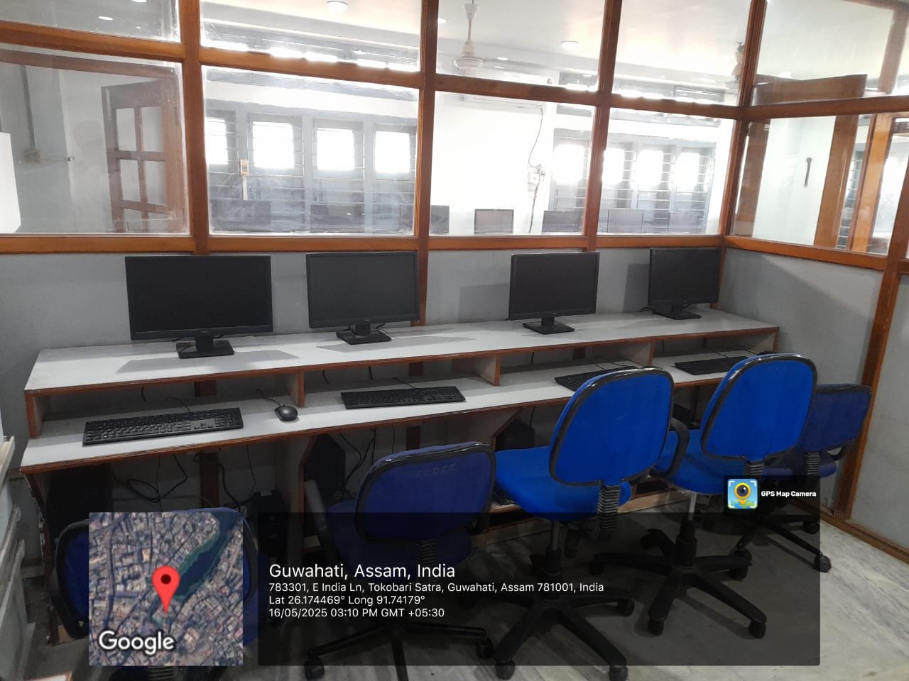 Computer Lab Photo 1